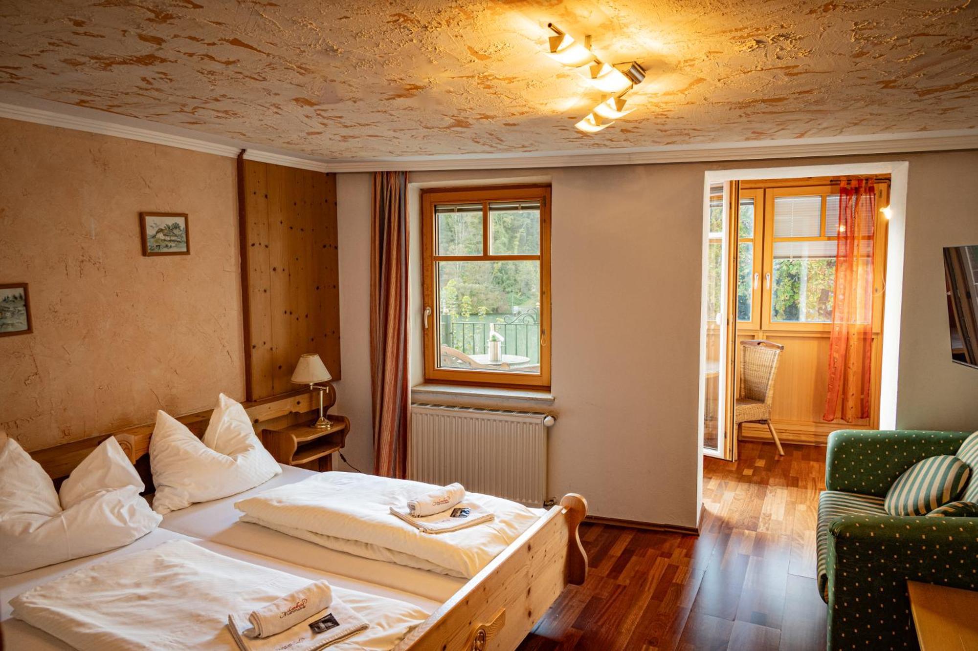 Landhotel Mariensaeule Wernstein am Inn Kültér fotó