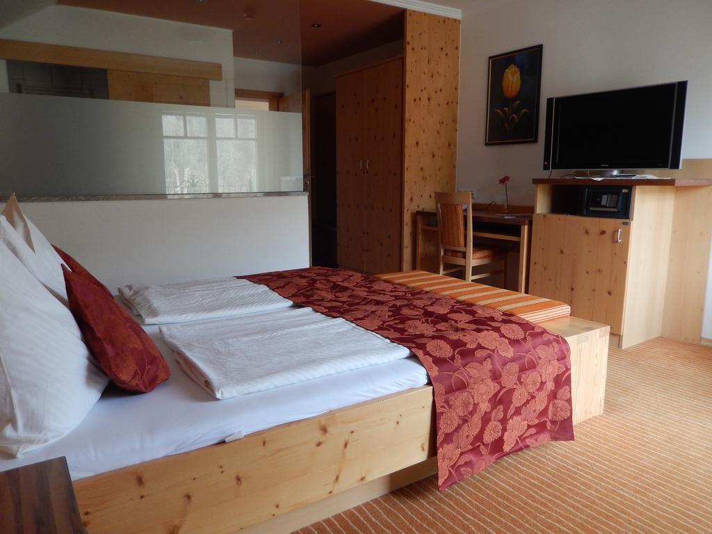 Landhotel Mariensaeule Wernstein am Inn Kültér fotó