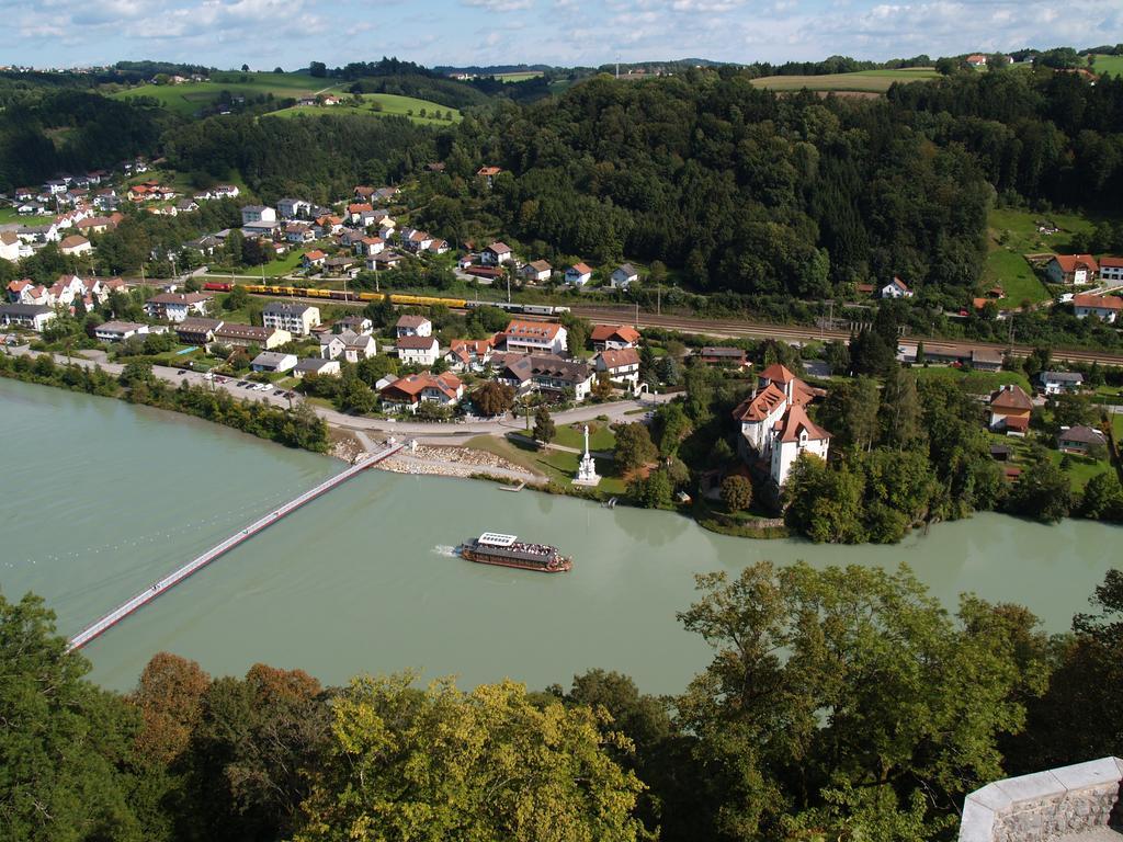 Landhotel Mariensaeule Wernstein am Inn Kültér fotó